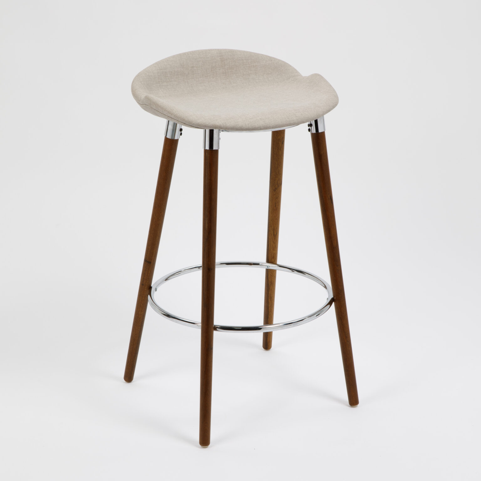 TABURETE MILO WOOD TAPIZADO – lino perla